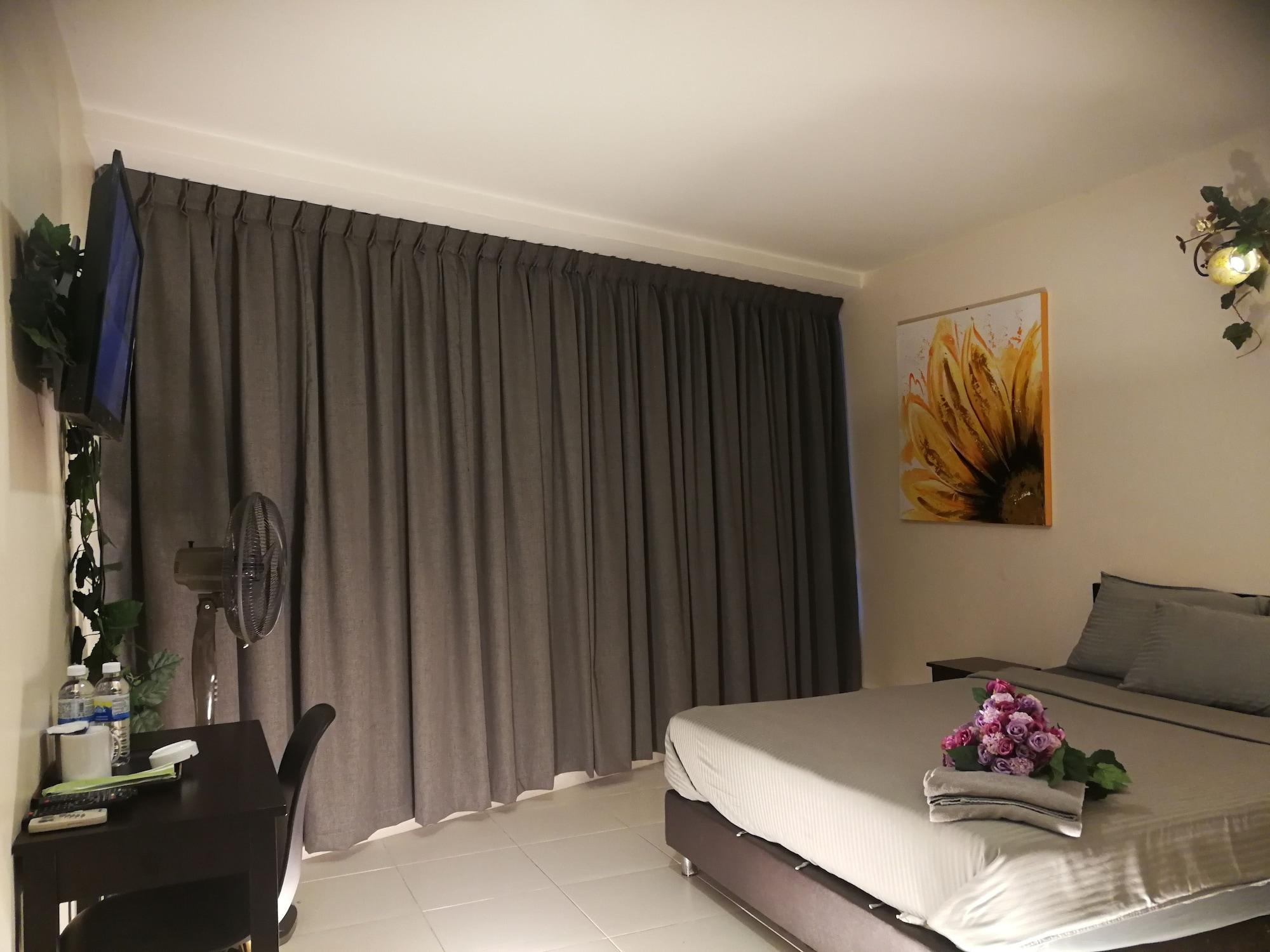 Live Com Hotel Johor Bahru Exterior photo